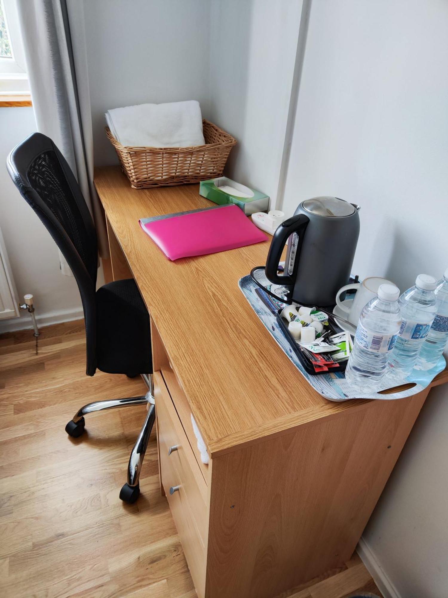 Simply Guesthouse London Room photo